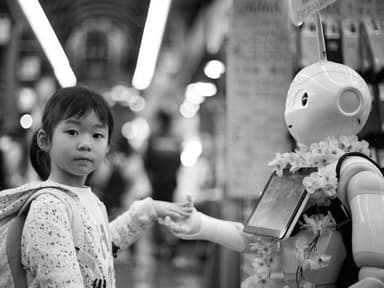 مخيف جدًا: الذكاء الاصطناعي يبدأ في تربية أطفالنا